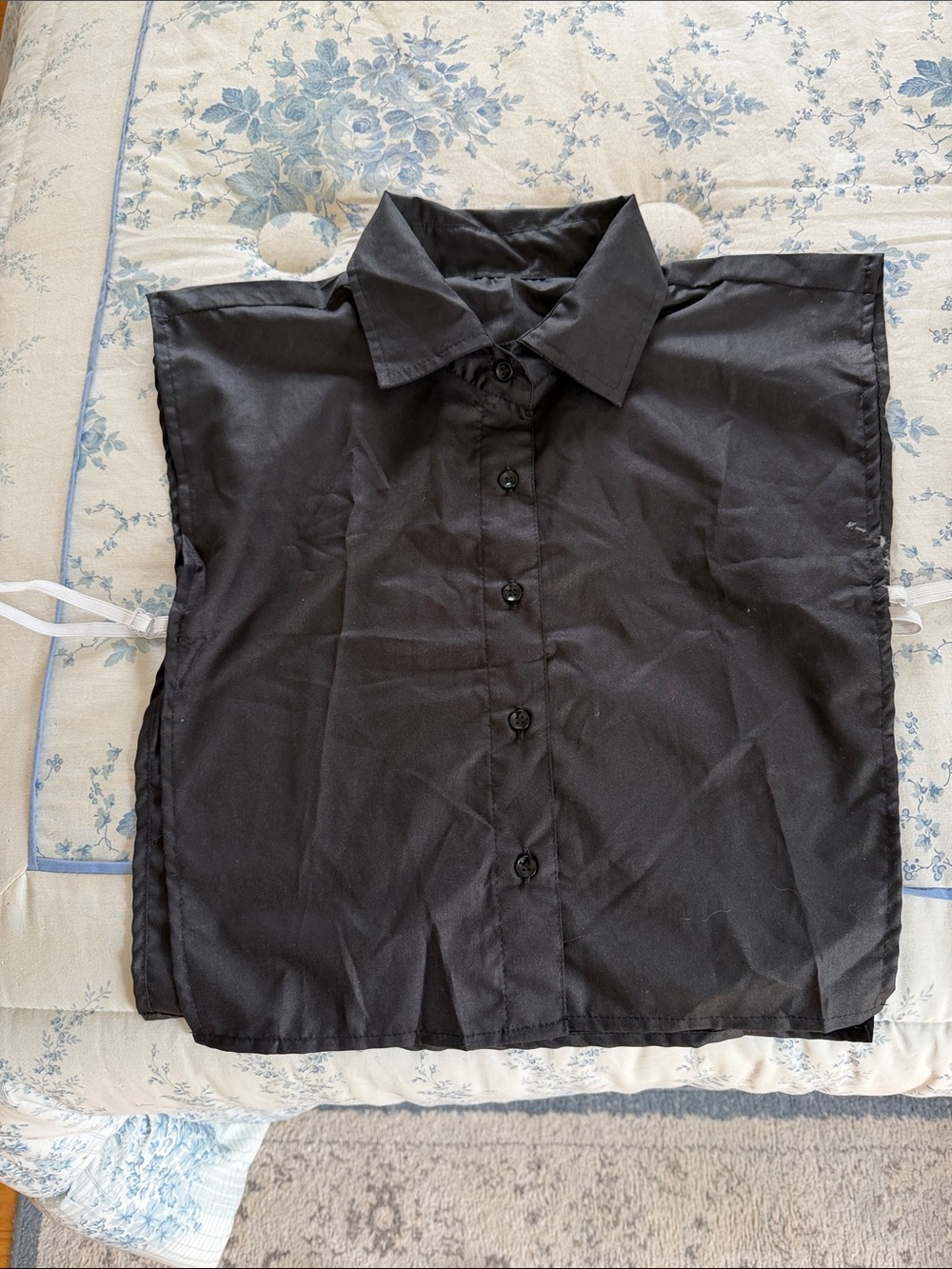Black Crop Button-Front Collar Top